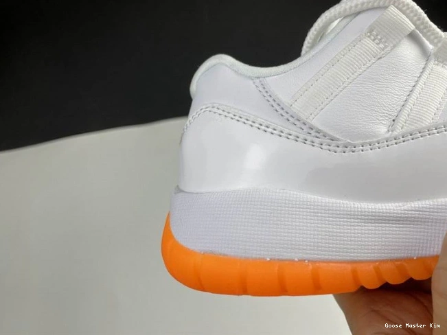 LOW 11 BRIGHT CITRUS JORDAN AIR RETRO AH7860-139 0718